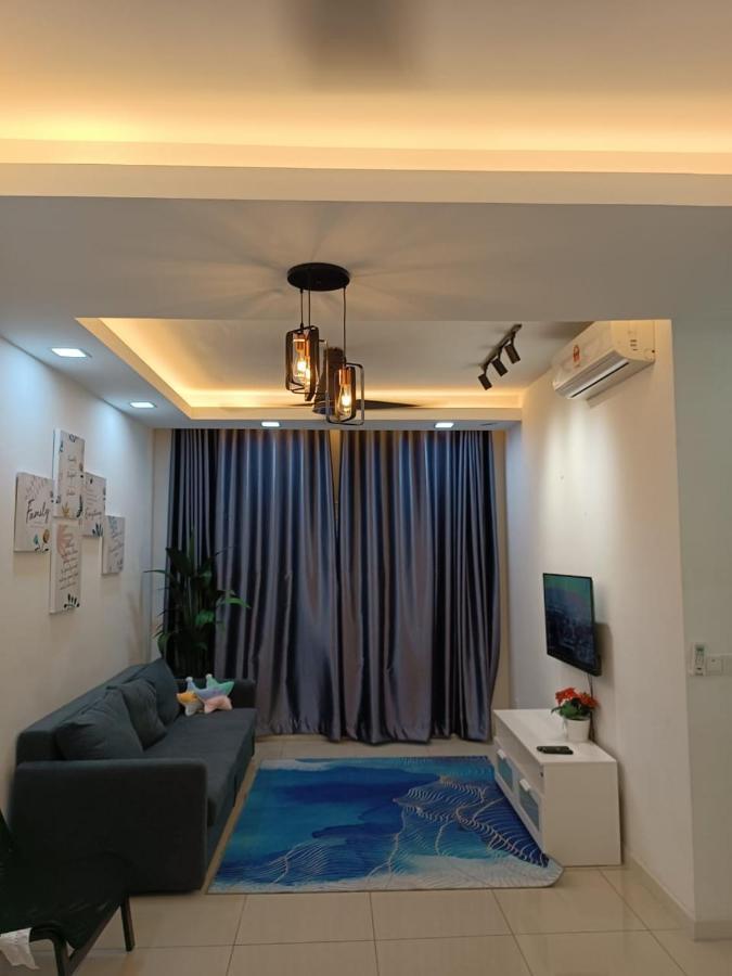 Qaisara D'Savanna Homestay@Southville City Bangi Εξωτερικό φωτογραφία